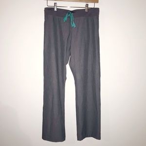 FIgs XS-petite scrub pants graphite grey